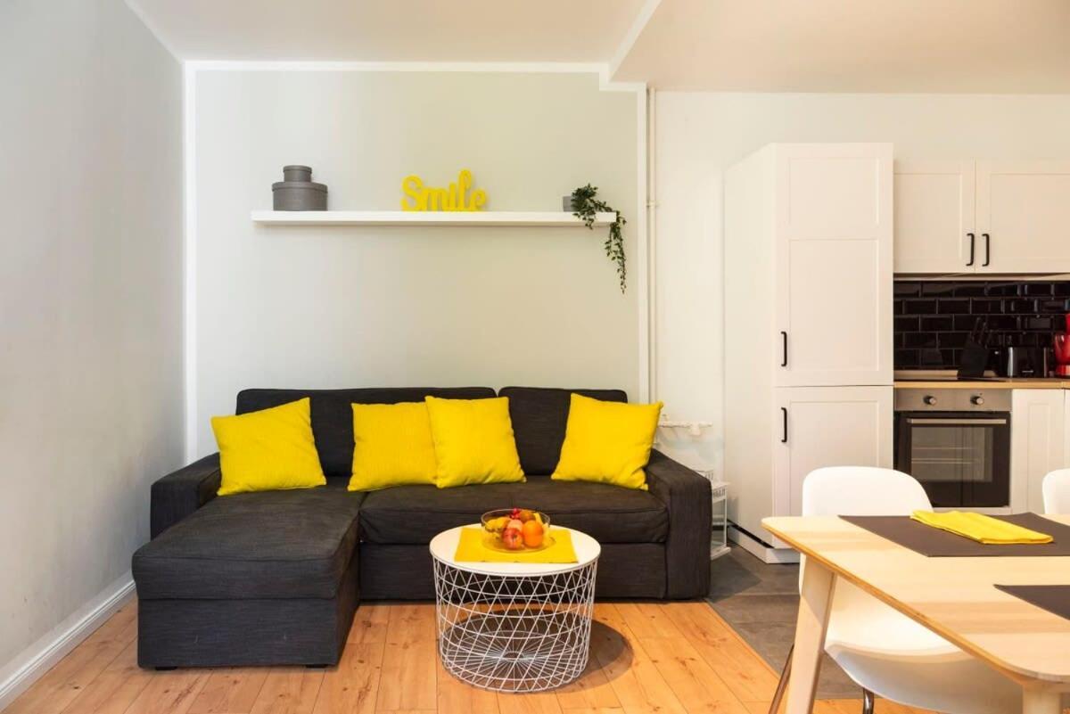 Cosy Two Br Plus Self Checkin Plus Street Parking Berlin Extérieur photo