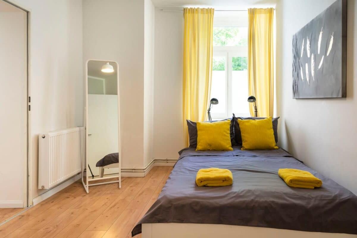 Cosy Two Br Plus Self Checkin Plus Street Parking Berlin Extérieur photo